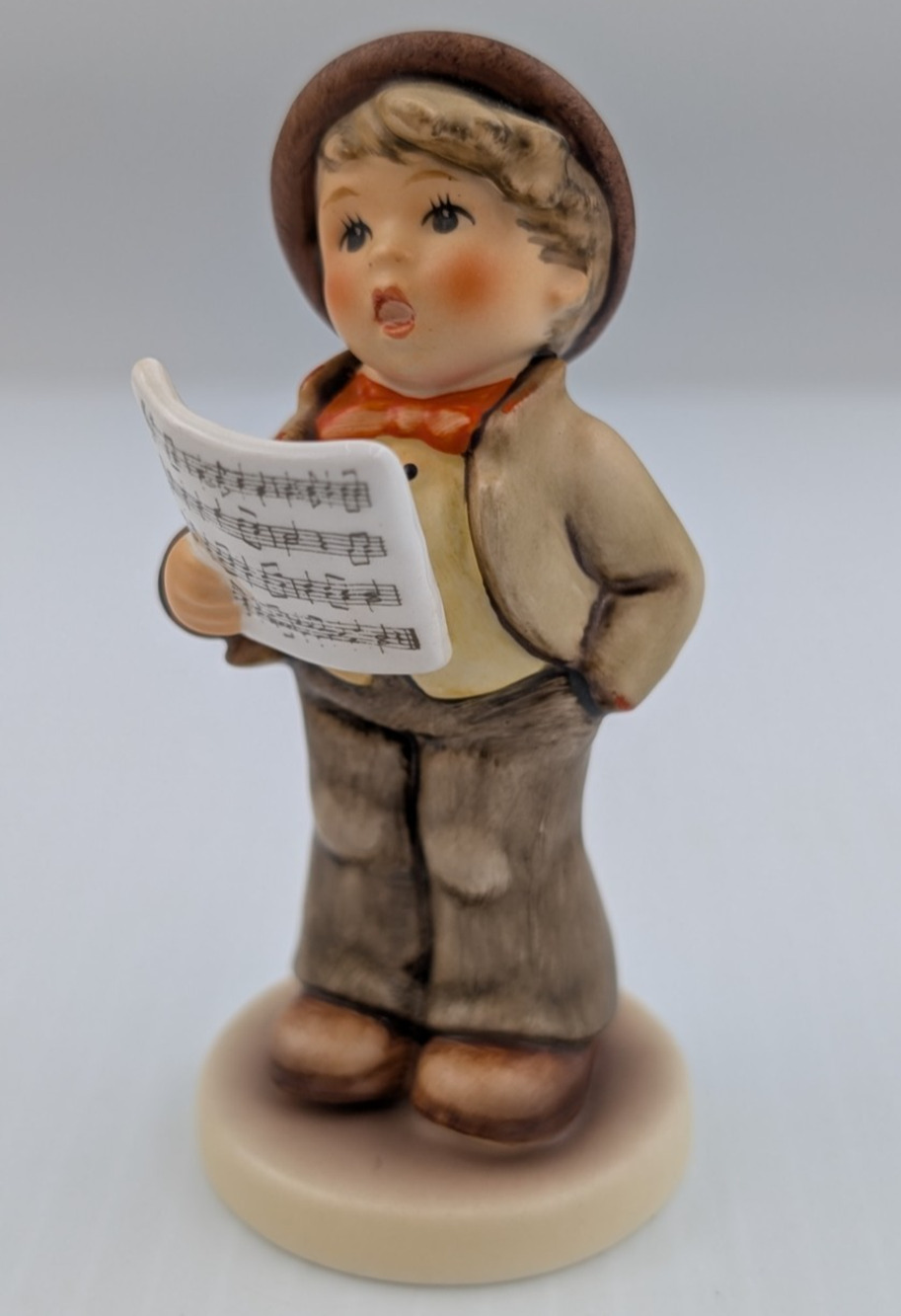 Hummel Goebel Hitting The High Note Figurine #846 Germany